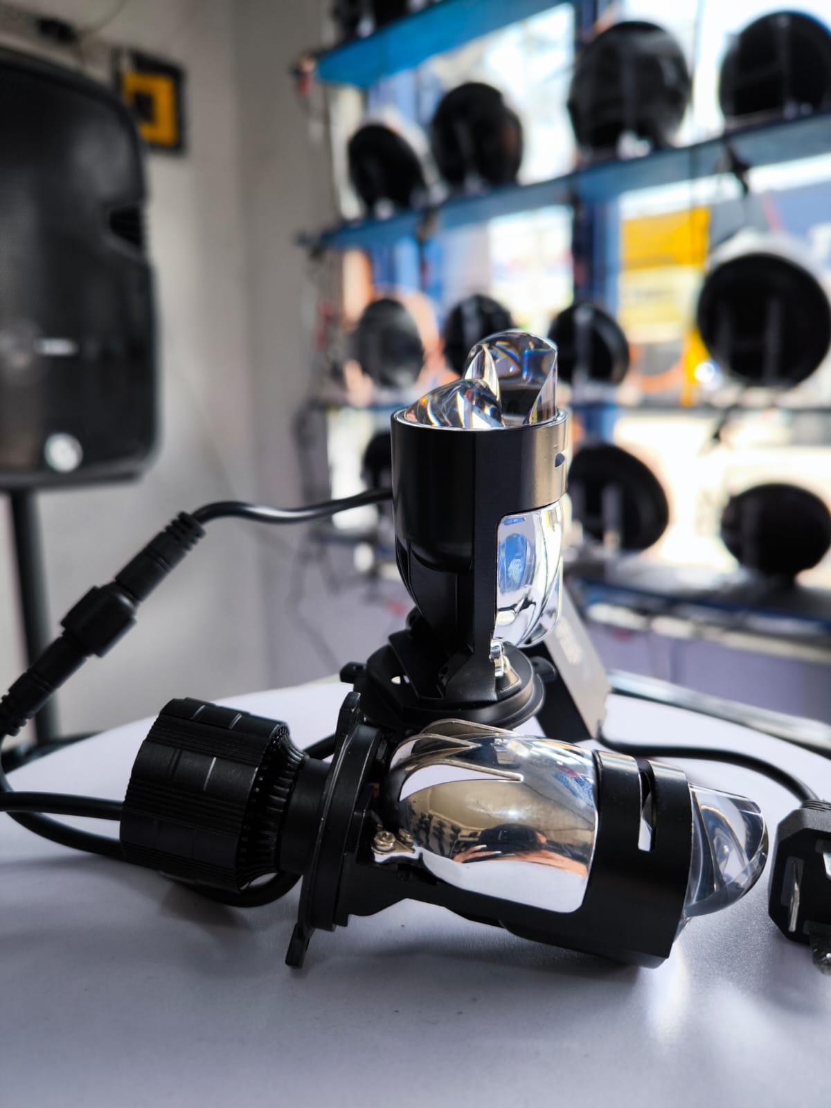 Miniatura 6 de Par Bombillos Led Bifocal (M011X-H4 W)